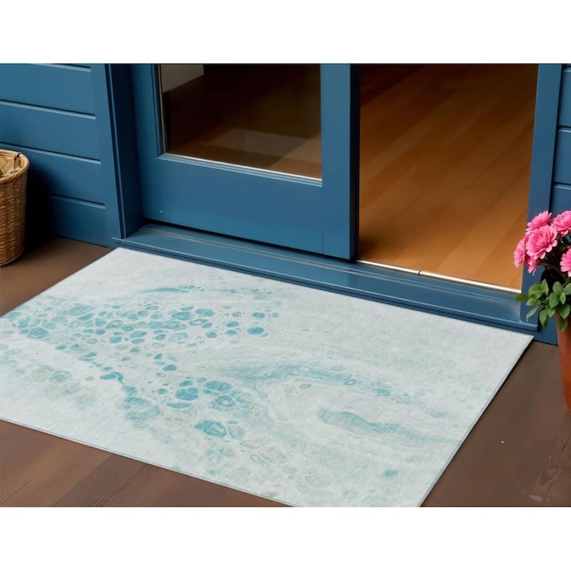 HomeRoots Abstract Transitional Rectangle Outdoor Rug - 3' x 5'