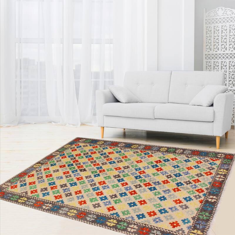 Modern Balochi Trujillo Beige/Gray Hand Knotted Wool Rug - 4'10'' x 6'6''