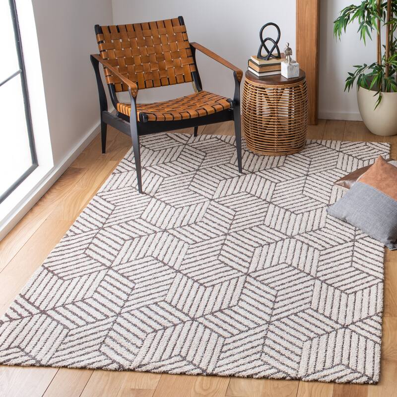 SAFAVIEH Hand-Woven Classic Vintage Kyna Geometric Cotton Rug - 5' x 8' - Natural/Ivory