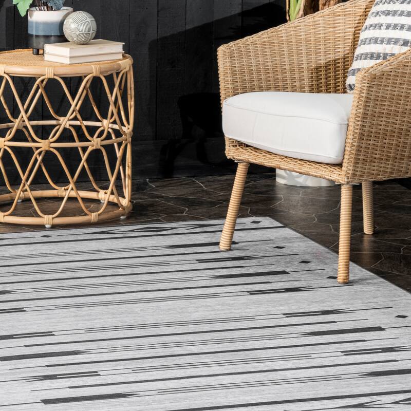 Nuloom Katia Southwestern Machine Washable Indoor/Outdoor Area Rug