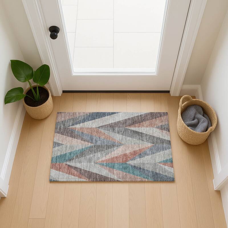 Machine Washable Indoor/ Outdoor Modern Chevron Chantille Rug