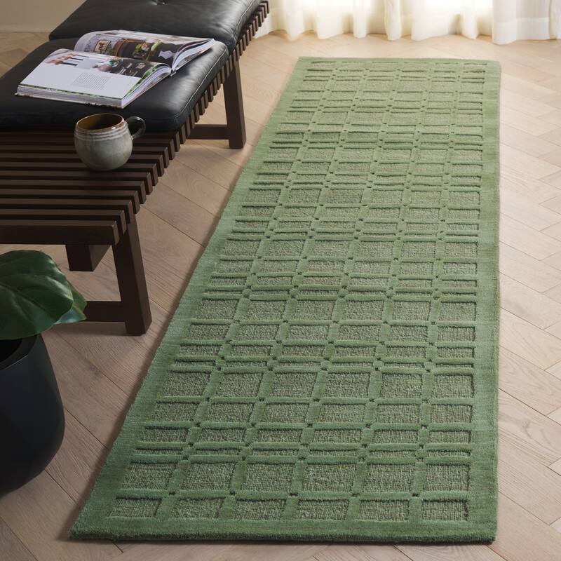 SAFAVIEH Hand-Loomed Impressions Apollonie Modern & Contemporary Wool Rug - 2'3" x 8' Runner - Green