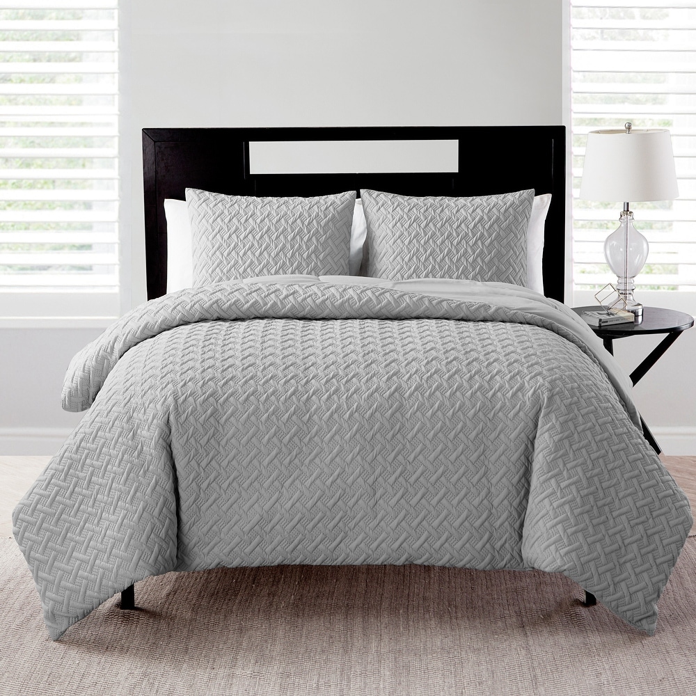 https://ak1.ostkcdn.com/images/products/is/images/direct/de84be51b658d9f7066583e9d541512901f835b4/VCNY-Home-Nina-II-Embossed-Comforter-Set.jpg