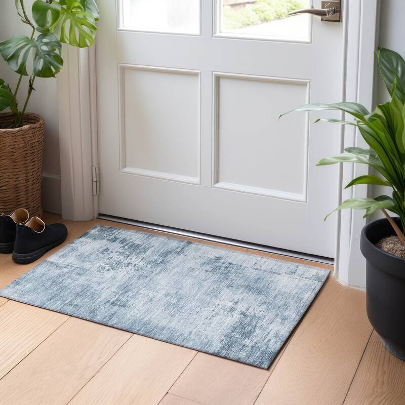 Machine Washable Indoor/ Outdoor Abstract Modern Chantille Rug - Denim - 1'8" x 2'6"