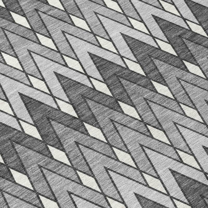 Machine Washable Indoor/ Outdoor Modern Baxter Chantille Rug