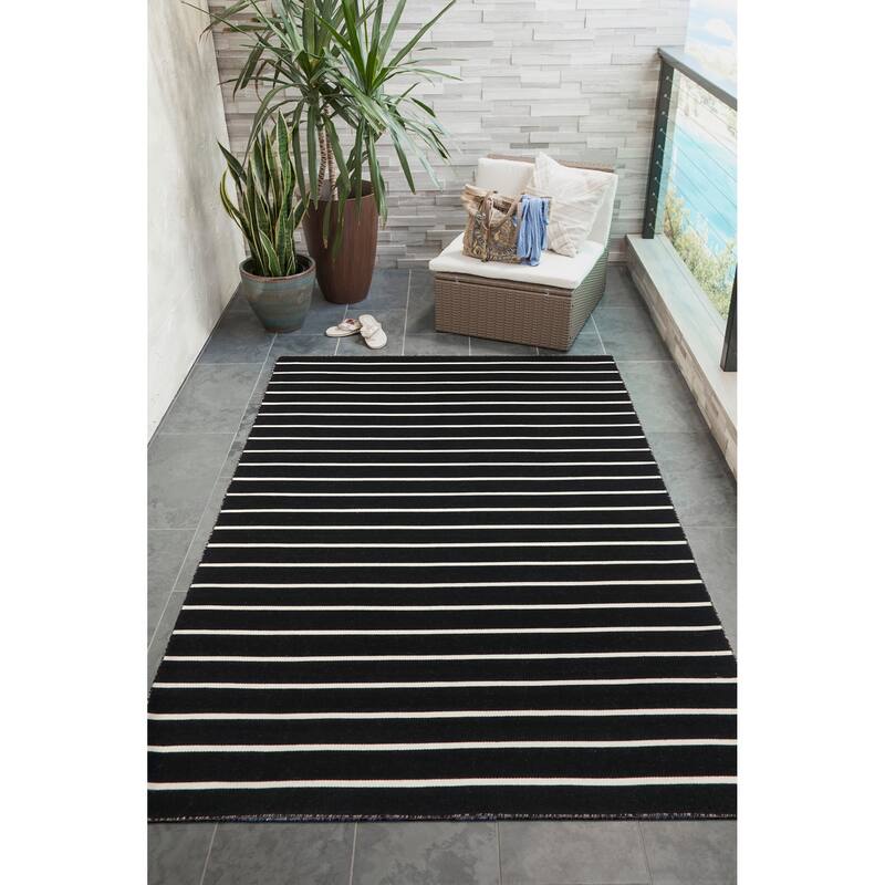 Liora Manne Sorrento Pinstripe Indoor/Outdoor Area Rug - 8'3" x 11'6" - Black