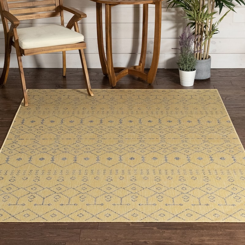 Well Woven Medusa Nord Indoor Outdoor Area Rug