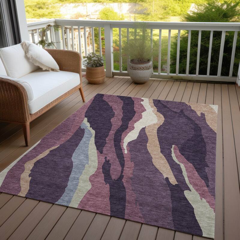 Machine Washable Indoor/ Outdoor Abstract Contemporary Chantille Rug