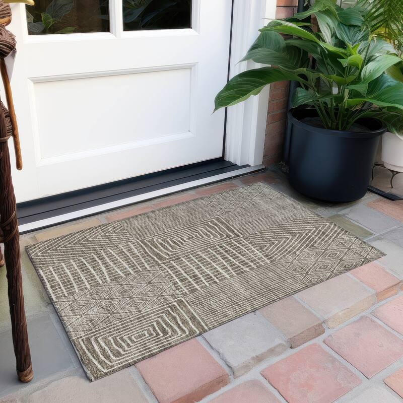 Machine Washable Indoor/ Outdoor Geo Patchwork Chantille Rug