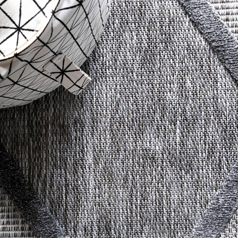 JONATHAN Y Talaia Diamond Trellis Indoor/Outdoor Area Rug