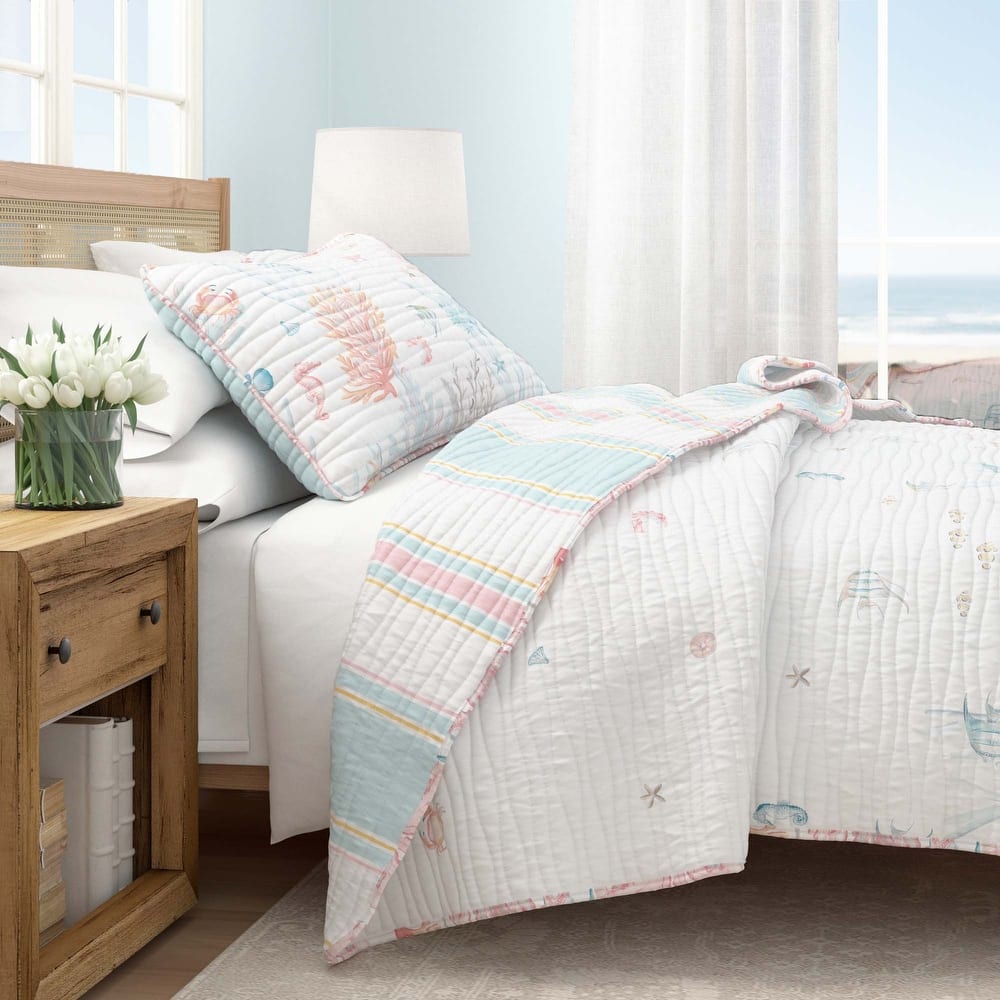 Linery & Co. Fading Coral Stitched Quilt Set with Shams