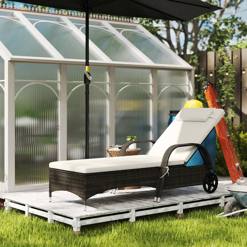 Outdoor Rattan Chaise Lounge,5 Level,Recliner,Wheels,Cushion,Headrest