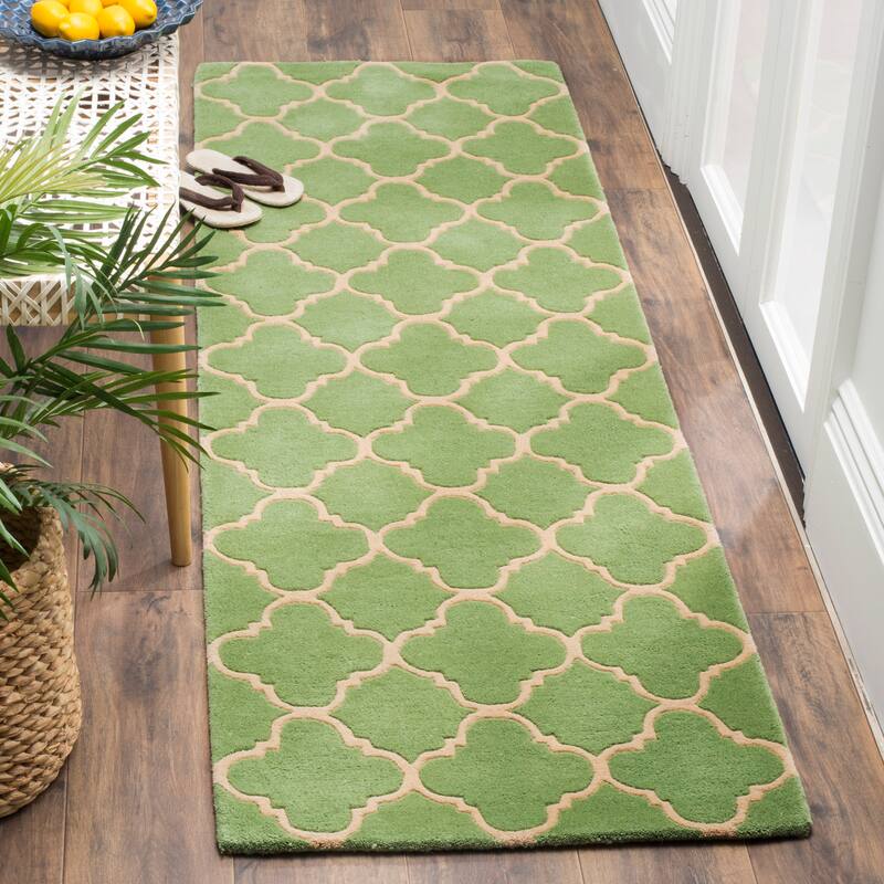SAFAVIEH Handmade Chatham Nhuong Modern Moroccan Wool Rug - 2'3" x 7' Runner - Green
