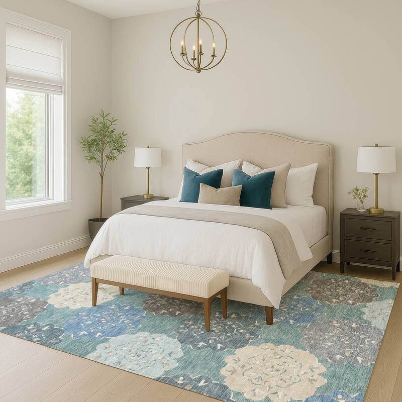 Machine Washable Indoor/ Outdoor Global Motif Chantille Rug