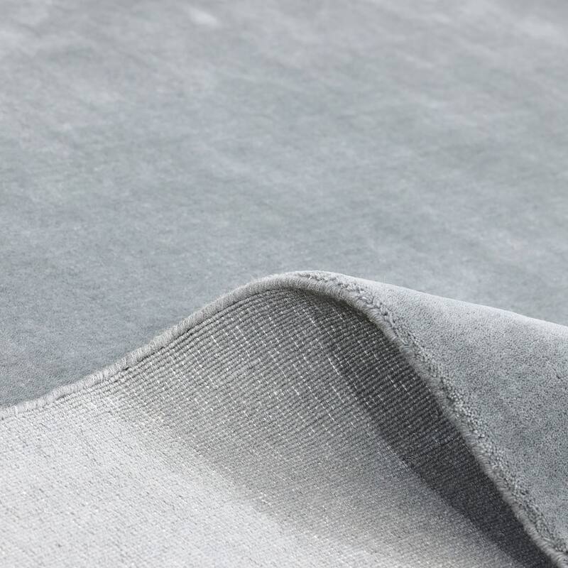 Overton Handmade Modern Contemporary Solid Area Rug
