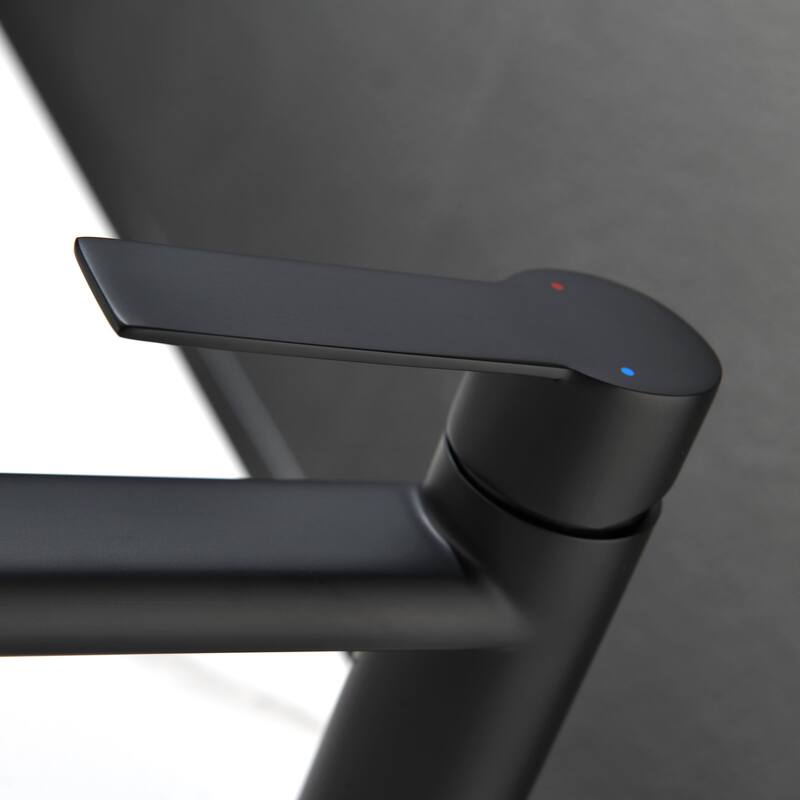Single Handle Single Hole Bathroom Faucet