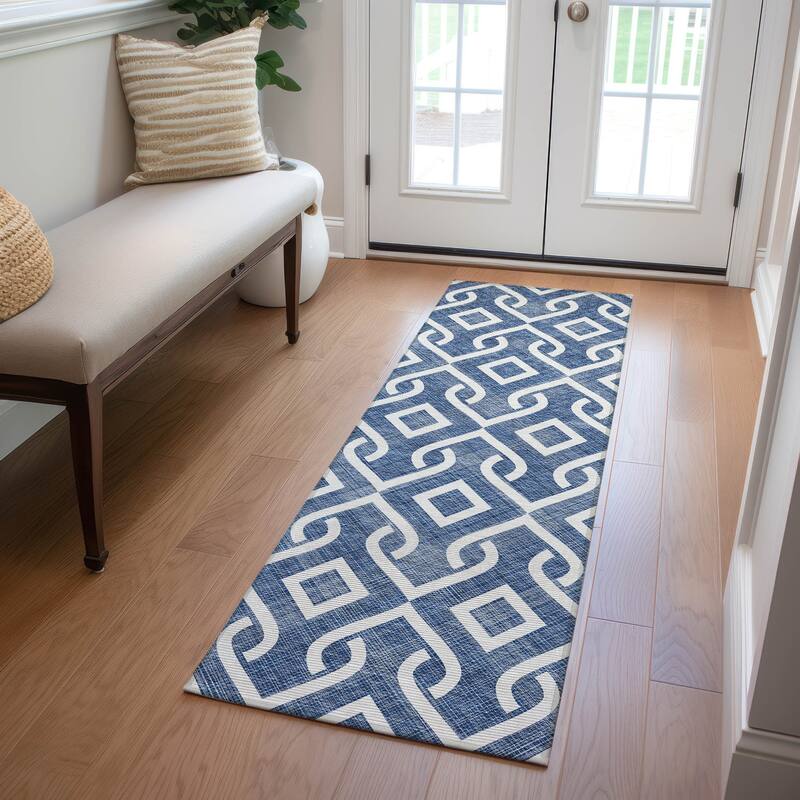 Machine Washable Indoor/ Outdoor Chantille Modern Trellis Rug - Navy - 2'3" x 7'6"