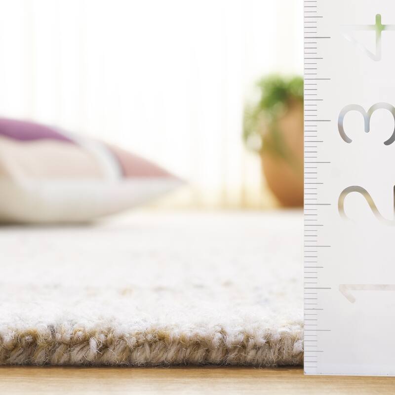 SAFAVIEH Handmade Metro Pierina Wool Rug