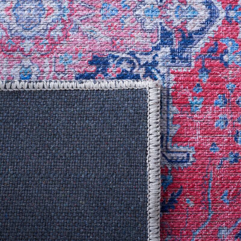 SAFAVIEH Serapi Machine Washable Sebiha Medallion Distressed Rug