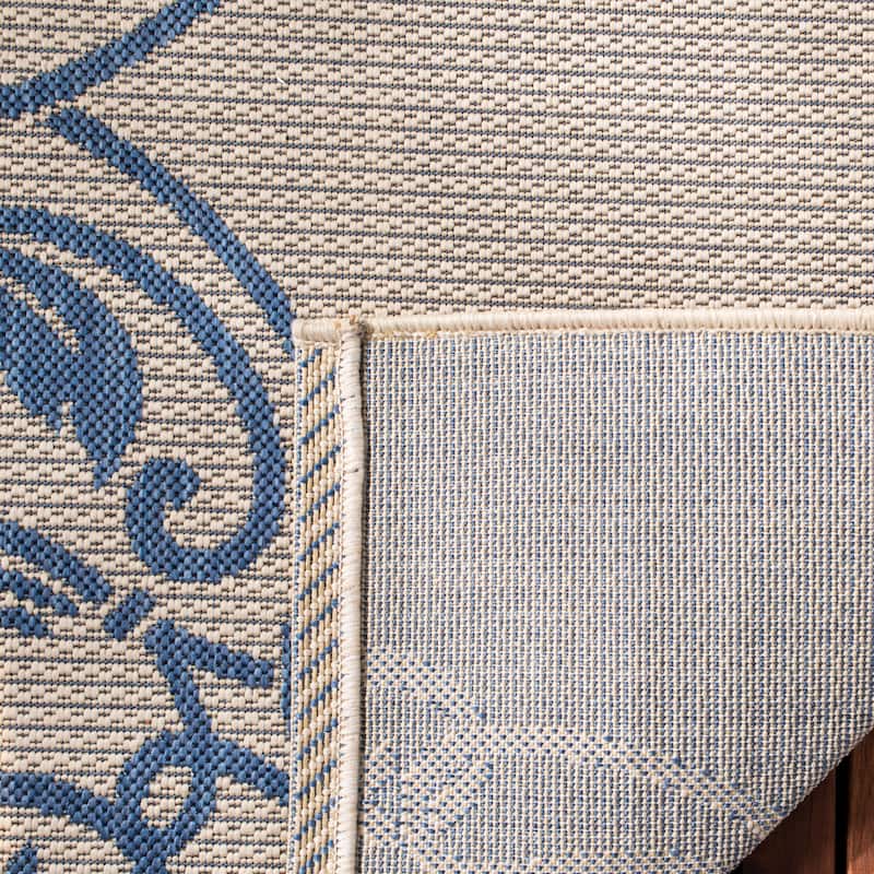 Martha Stewart by SAFAVIEH Topiary Signet Indoor/ Outdoor Waterproof Rug