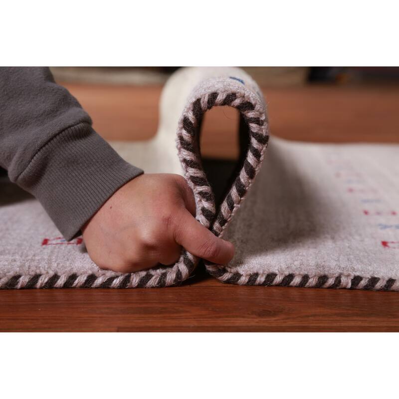 Hand Knotted Oriental 100% Wool Carpet Tribal Animal Pictorial Beige & Ivories Gabbeh Area Rug - 5' 0'' X 3' 0''