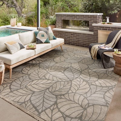 Alexander Home Dana Indoor / Outdoor Tropical Area Rug
