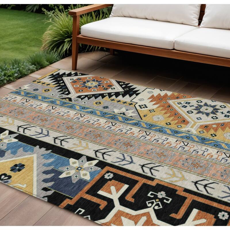 HomeRoots Aztec Transitional Rectangle Outdoor Rug - 8' X 10'