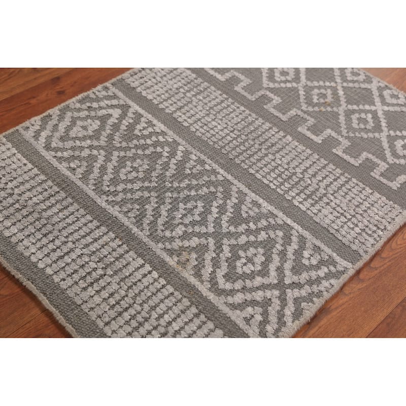 Geometric Moroccan Oriental Foyer Rug Handmade Grey Wool Carpet - 2'0"x 3'0"