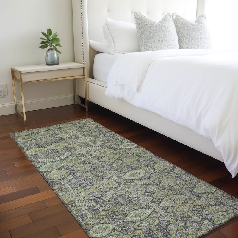 Machine Washable Indoor/ Outdoor Traditional Boho Chantille Rug - Green - 2'3" x 7'6"