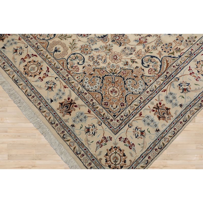 6'3''x9'3'' Hand Knotted Wool Ivory Nain Traditional Plush Pile Rug - 6' 3'' x 9' 3''