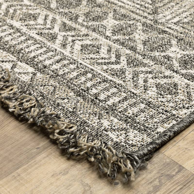 Style Haven Grayton Tribal Inspired Beige/ Black Indoor-Outdoor Fringe Edge Rug