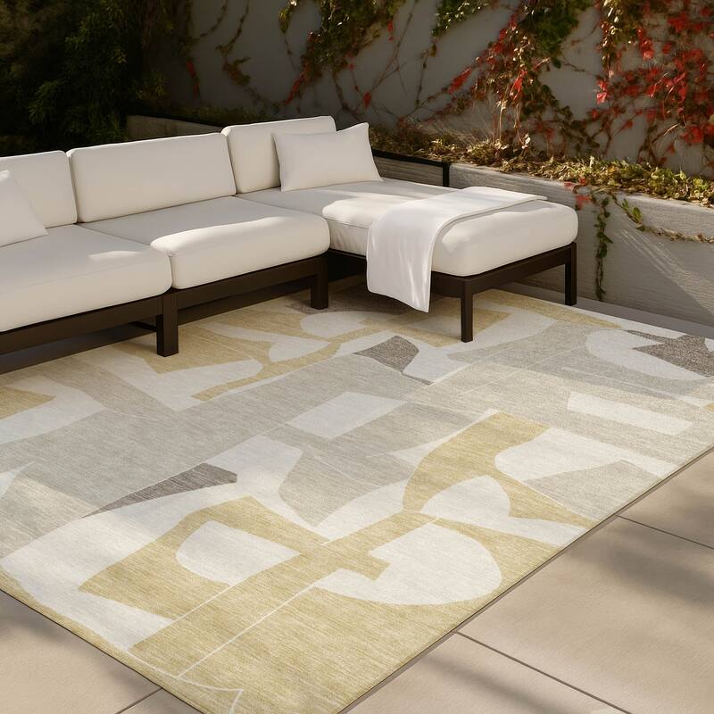 Machine Washable Indoor/ Outdoor Modern Crestone Chantille Rug