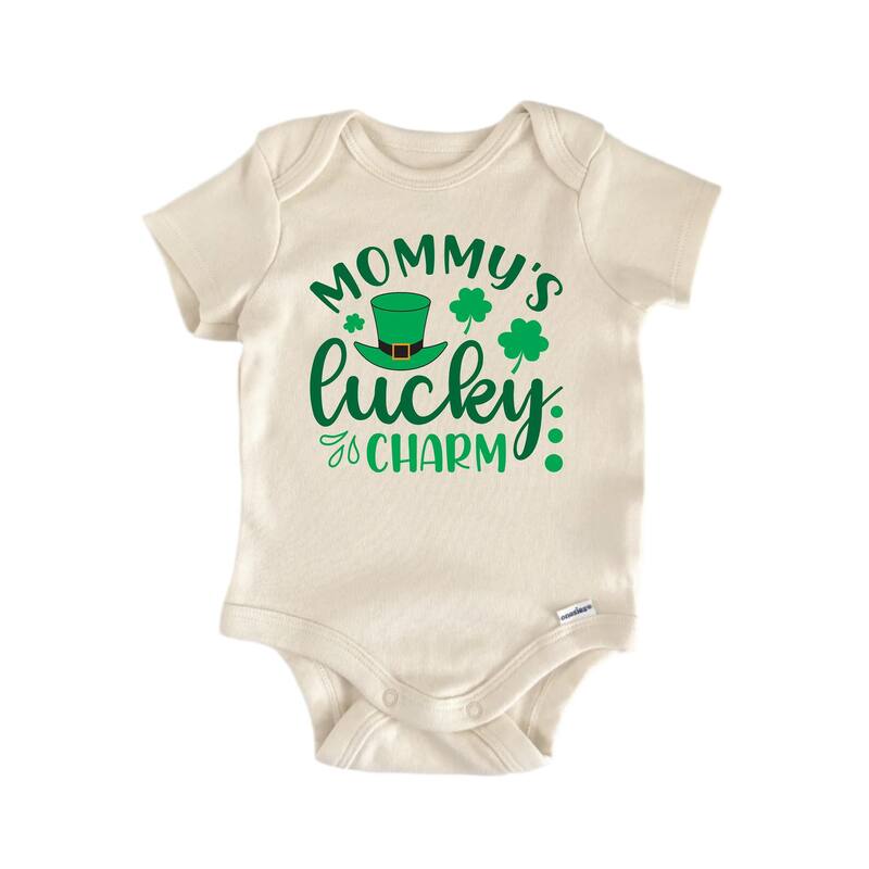 Mommy's Lucky Charm St. Patrick's Day - Baby Boy Girl Clothes Bodysuit Funny Cute - White - 6-9M