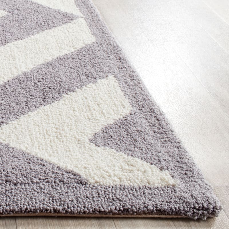SAFAVIEH Handmade Four Seasons Selvi Floral Rug