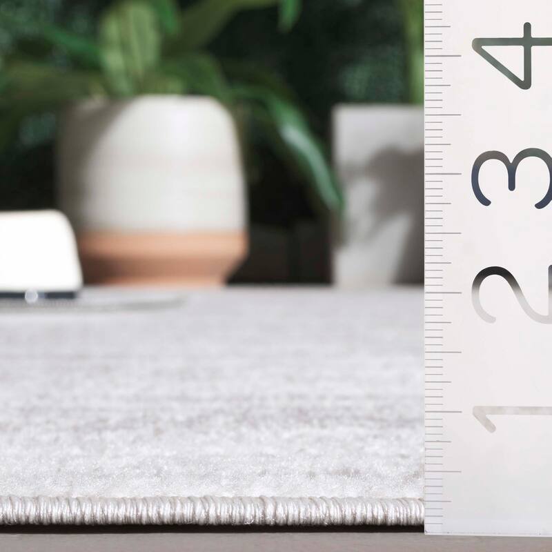 SAFAVIEH Stella Ontje Modern & Contemporary Rug