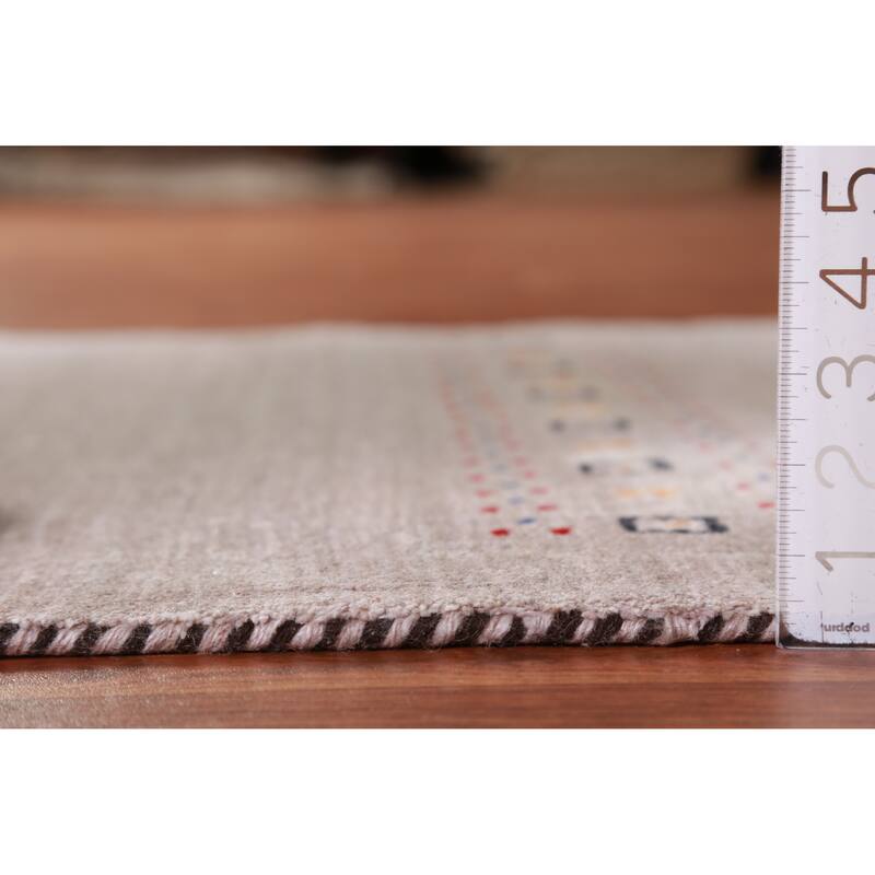 Hand Knotted Oriental 100% Wool Carpet Tribal Animal Pictorial Beige & Ivories Gabbeh Area Rug - 4' 11'' X 2' 11''