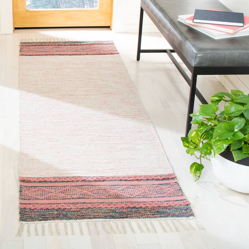 SAFAVIEH Handmade Montauk Natalie Boho Cotton Fringe Rug