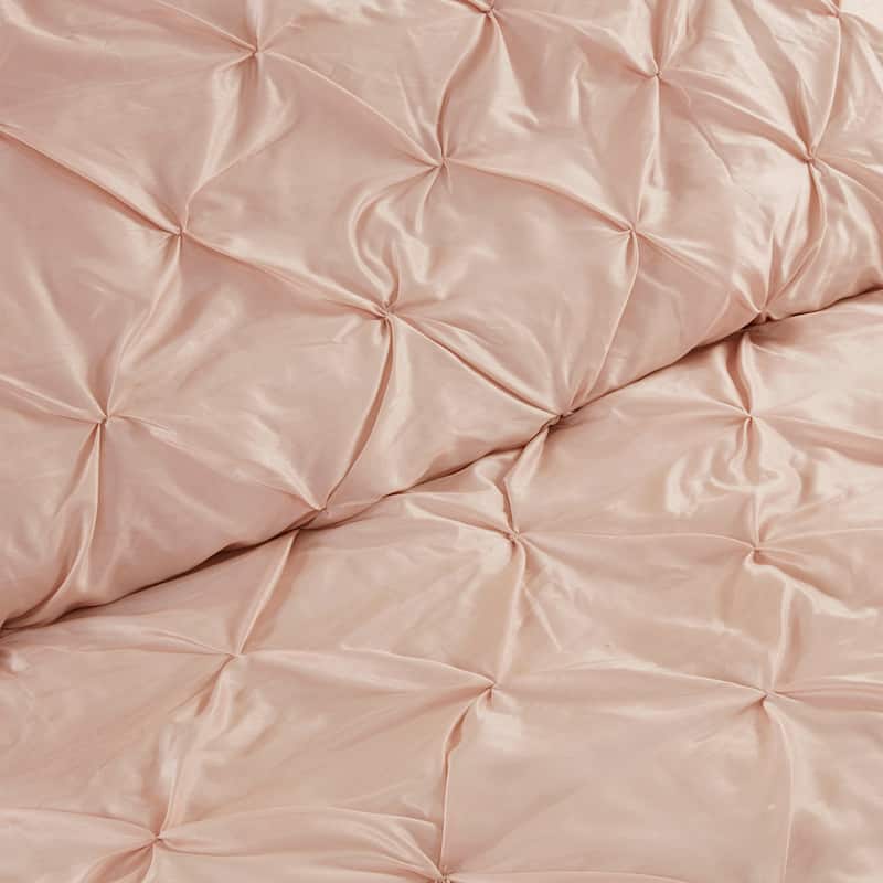Madison Park Essentials Loretta 24-Piece Room in a Bag with Window Panels and Sheet Set