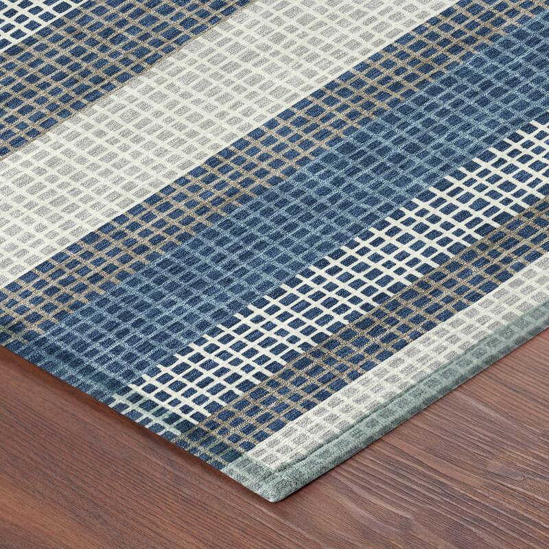 Machine Washable Indoor/ Outdoor Cabana Stripe Chantille Rug