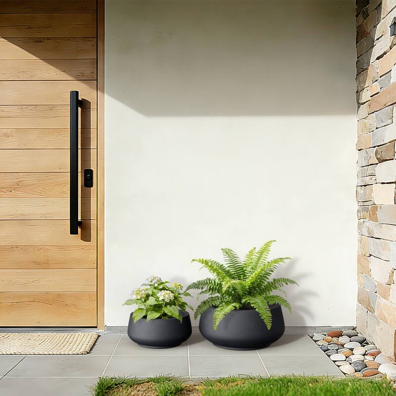 Upgraded Interior Concrete Curvy Round Planter