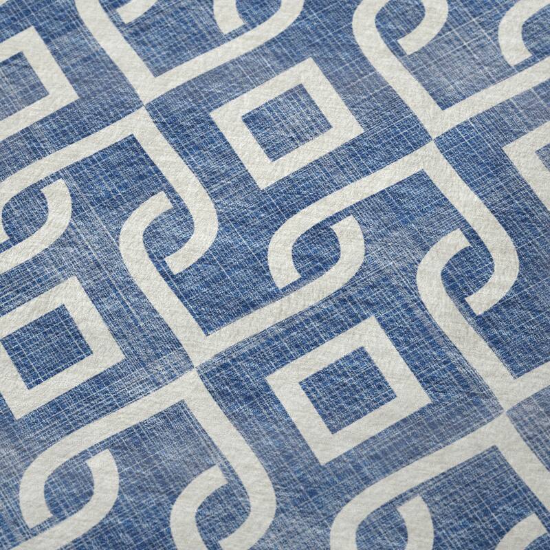 Premium Machine Washable Modern Scroll Sherpa Throw Blanket