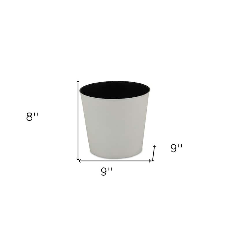 HomeRoots 9" White Recycled Plastic Indoor Outdoor Round Pot Planter