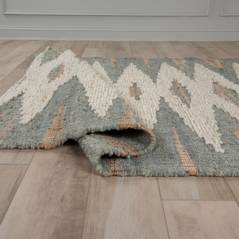 Alora Decor Southwesteren Hand-woven Geometric Grey Rug