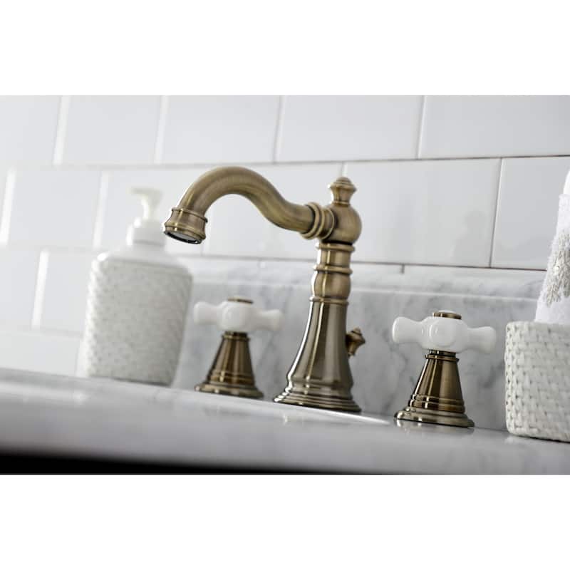 American Classic 8 in. Widespread Bathroom Faucet