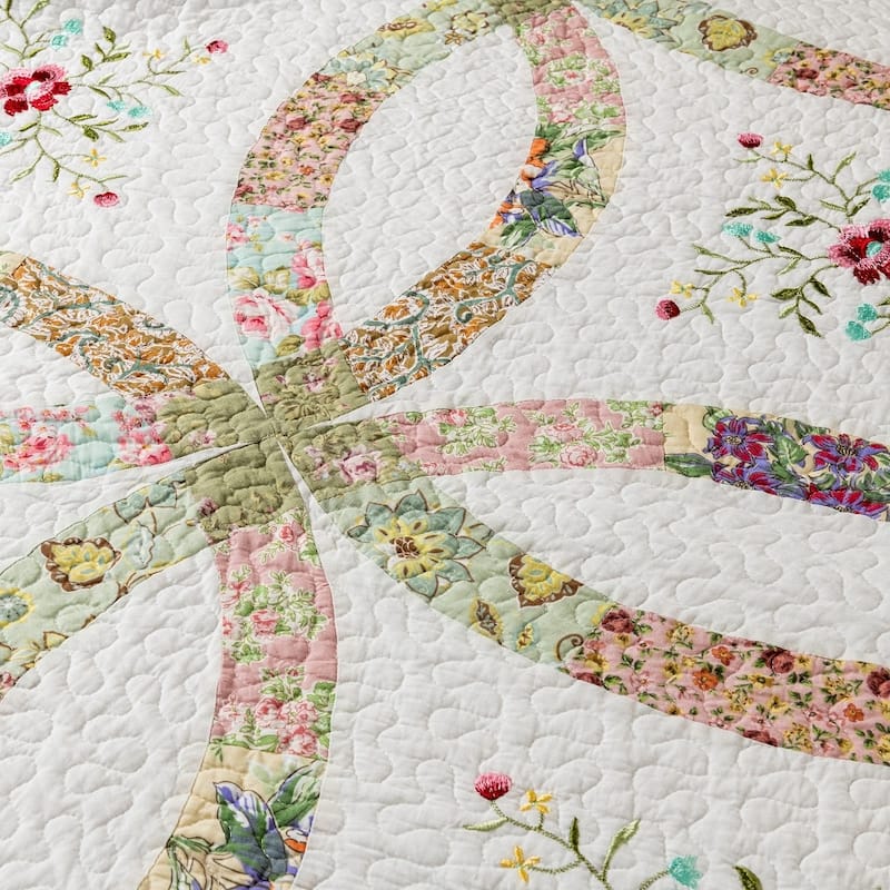 Handcrafted Cotton Patchwork Quilt Set, Hundred of Pieces Hand Sewn, Traditional & Timeless