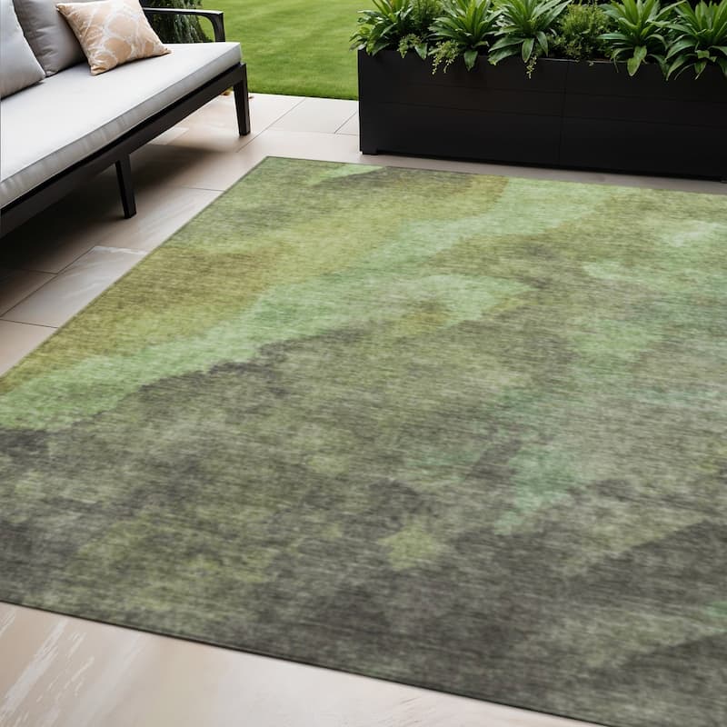HomeRoots Abstract Transitional Rectangle Outdoor Rug - 5' X 8'