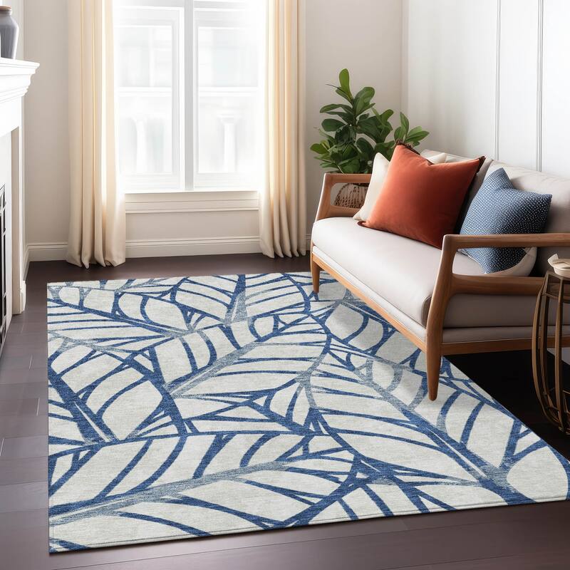 Machine Washable Indoor/ Outdoor Chantille Modern Palms Rug