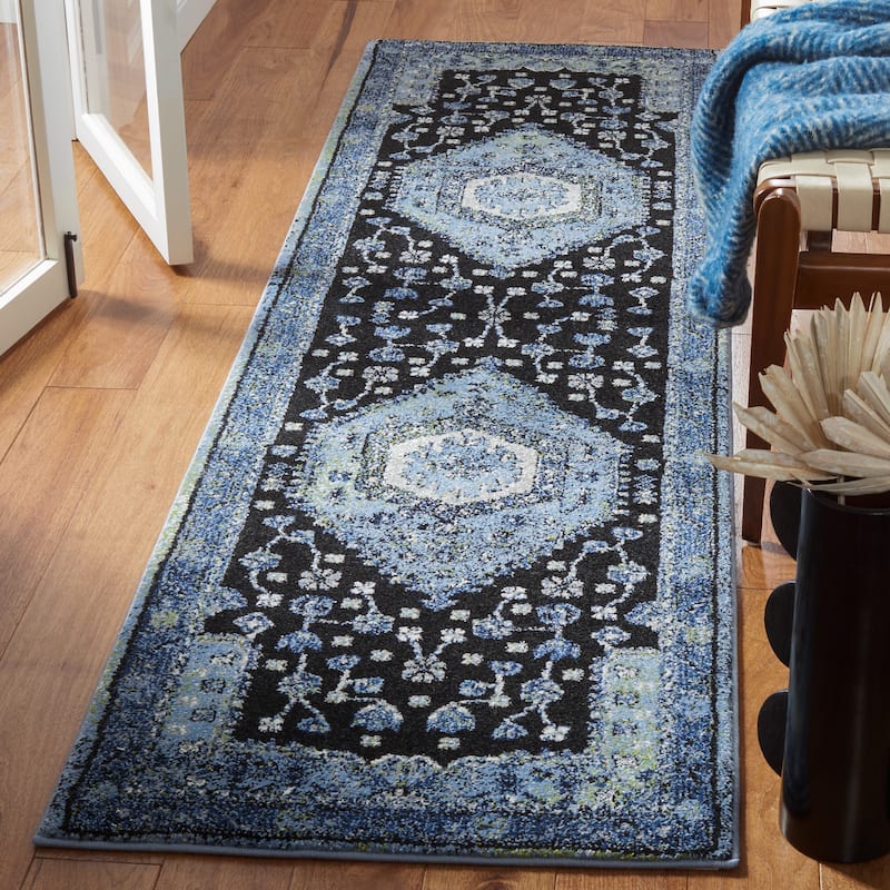 SAFAVIEH Vintage Hamadan Gertie Traditional Oriental Rug