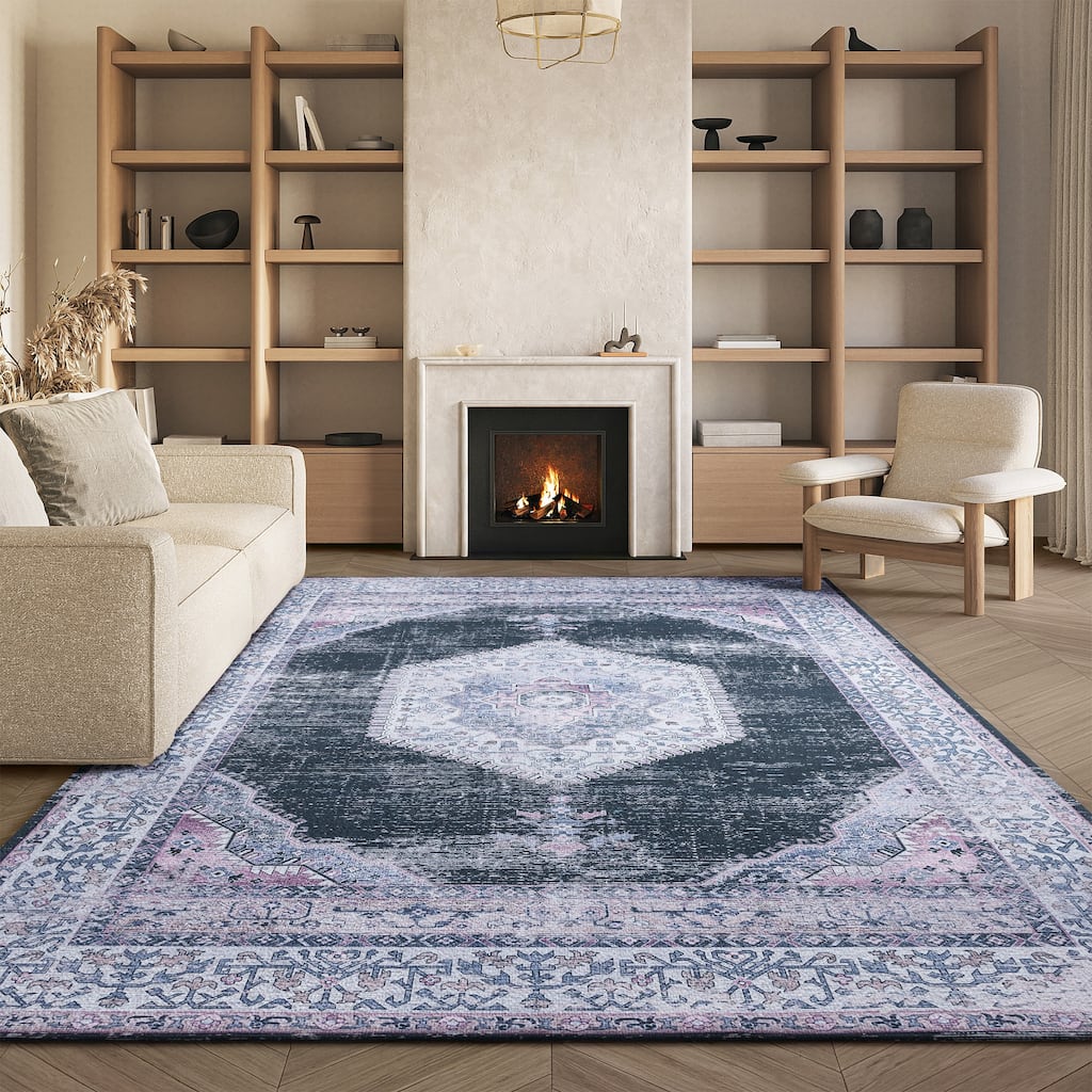 SAFAVIEH Tucson Machine Washable Slip Resistant Liddie Traditional Rug