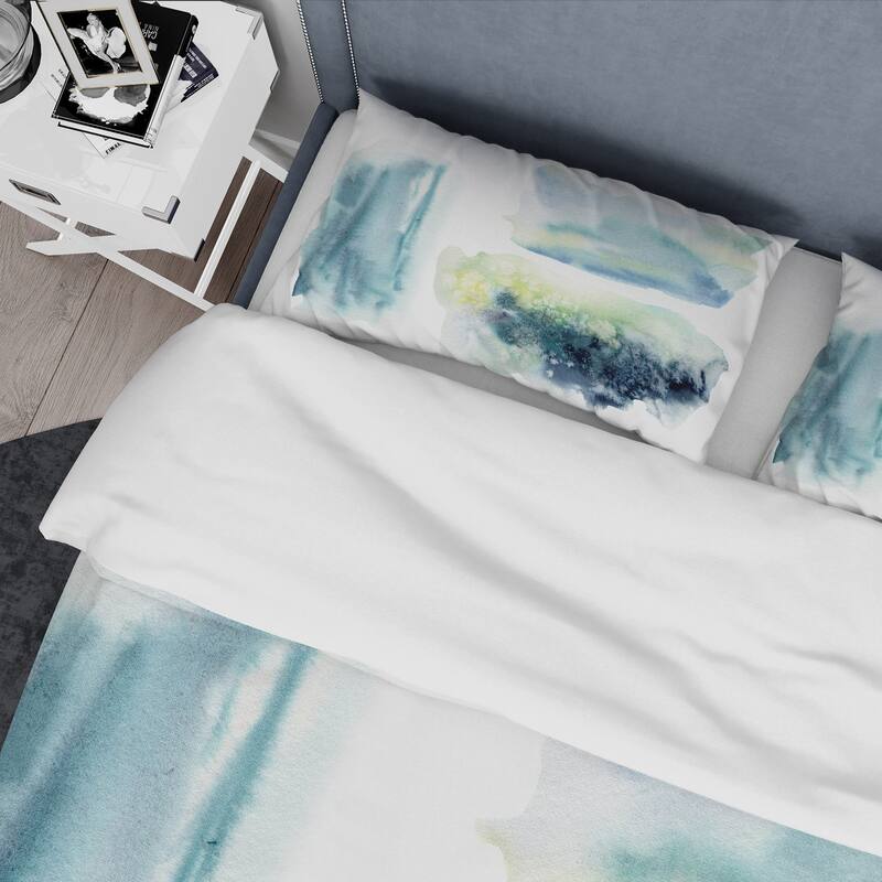 Designart 'Underwater Abstract Clouds' Modern Duvet Cover Set